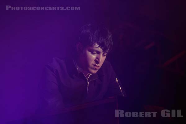 SEBASTIAN - 2011-11-06 - PARIS - La Cigale - 